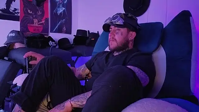 Ash gusbig online show from February 5, 3:02 am