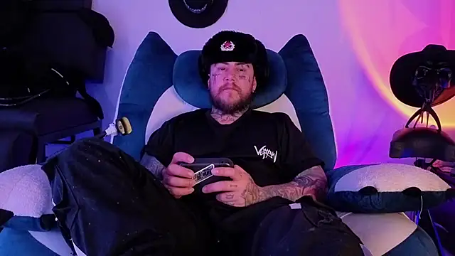 Ash gusbig online show from March 7, 3:02 am