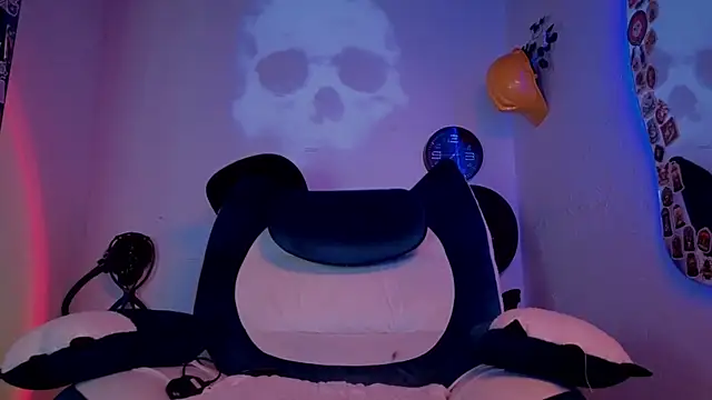 Ash gusbig online show from September 15, 3:51 am