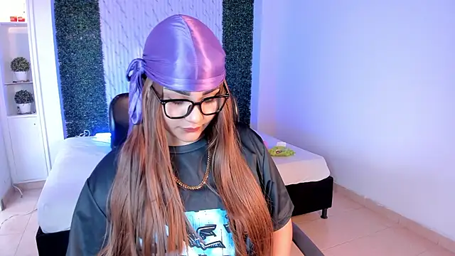 ArigyGomez online show from March 8, 1:25 pm