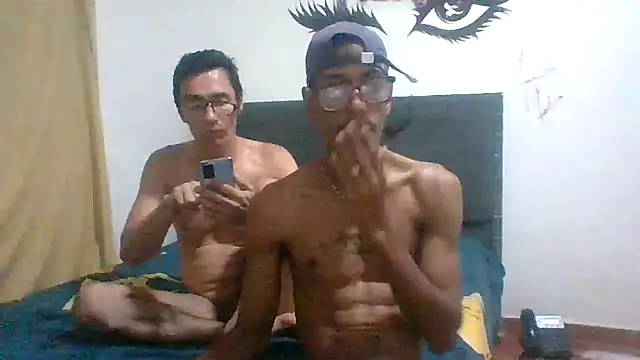 AlbertBigCock online show from May 5, 12:46 am