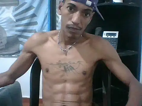 AlbertBigCock online show from April 15, 4:07 am