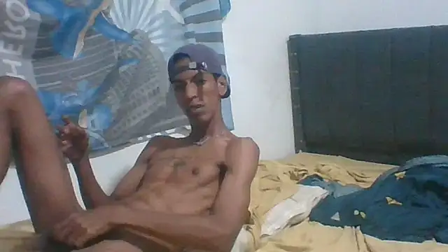 AlbertBigCock online show from June 24, 3:38 am