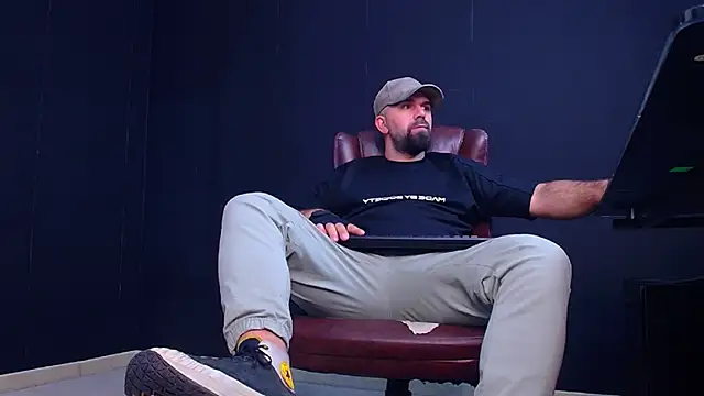 JackEthann online show from October 3, 4:58 am