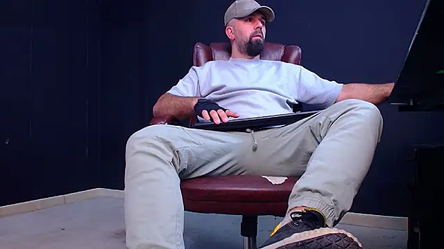JackEthann online show from October 2, 4:49 am