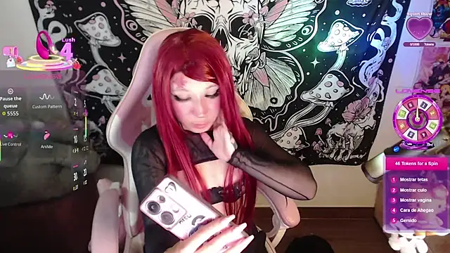 GamerCarrie online show from October 28, 9:19 am