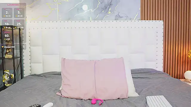 indianschoolgirl online show from May 1, 7:41 pm