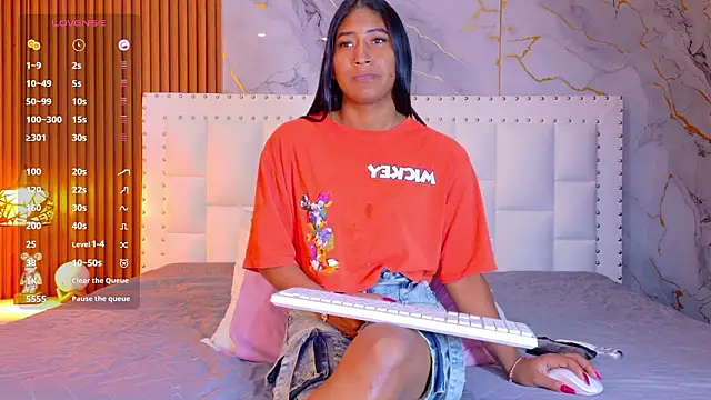 indianschoolgirl online show from March 10, 7:40 pm