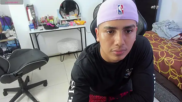 Max kony online show from March 22, 4:24 am