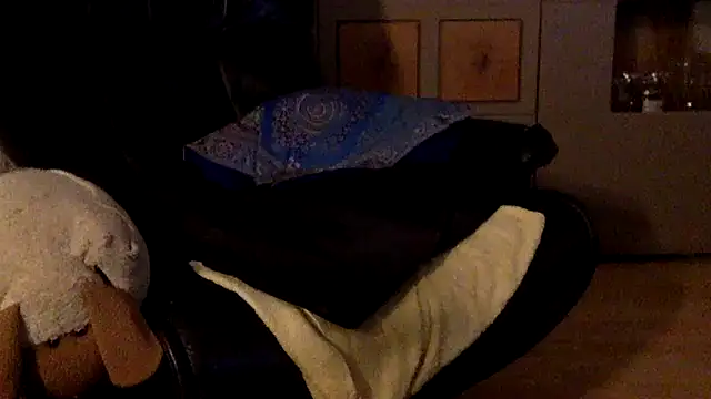 Bobby5169 online show from April 4, 10:05 pm