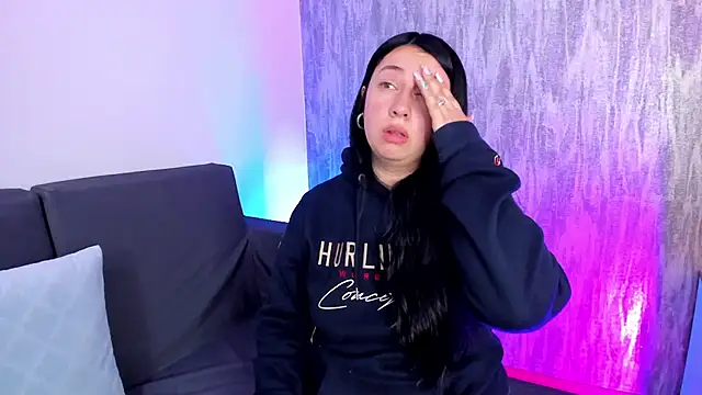 AshleeyPrincess online show from January 7, 1:27 pm