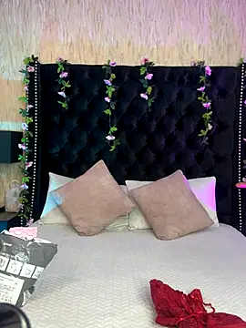 AshleeyPrincess online show from December 2, 12:07 pm