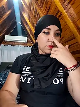 AmbarBurhan online show from February 6, 4:25 pm