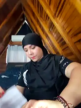 AmbarBurhan online show from April 14, 4:01 pm