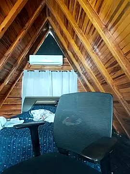 AmbarBurhan online show from April 15, 7:58 pm