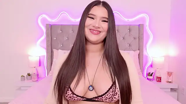 JuliaSUMMERS2022 online show from July 17, 11:13 pm