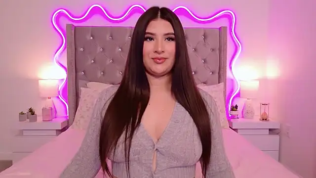 JuliaSUMMERS2022 online show from October 25, 11:27 pm