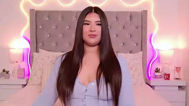 JuliaSUMMERS2022 online show from January 16, 2:26 am