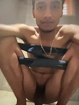 hairydude49 online show from May 4, 1:31 am