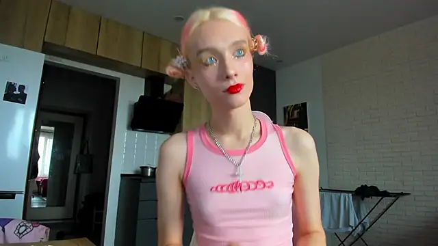 Snapshot of _Alice_Kitty chatting on July 9, 9:32 am Alice Kitty online show from July 9, 9:32 am