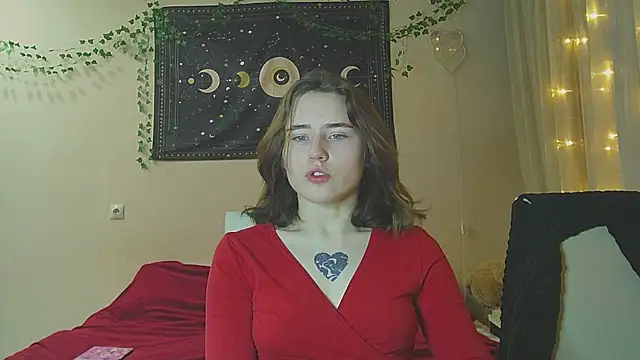 Snapshot of Aurora_workerr chatting on December 28, 3:59 pm Aurora workerr online show from December 28, 3:59 pm