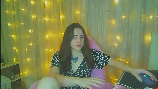 Snapshot of Aurora_workerr chatting on January 15, 11:24 am Aurora workerr online show from January 15, 11:24 am