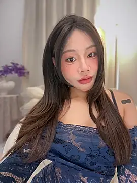 Hot Mm online show from March 8, 7:55 am