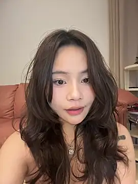 Snapshot of Hot_Mm chatting on February 26, 9:22 am Hot Mm online show from February 26, 9:22 am