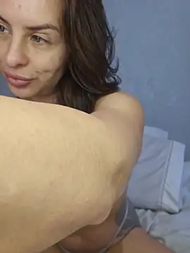 Snapshot of Nina_Sport chatting on July 18, 1:09 pm Nina Sport online show from July 18, 1:09 pm