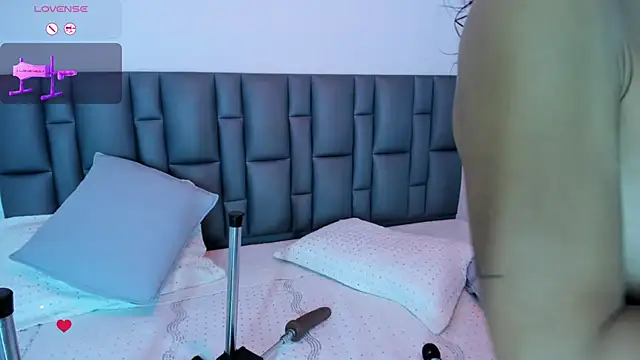 Abbyadams online show from November 15, 3:10 am