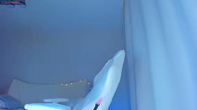 JennyWoody online show from October 25, 4:18 pm