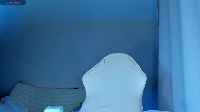 JennyWoody online show from November 19, 2:33 am