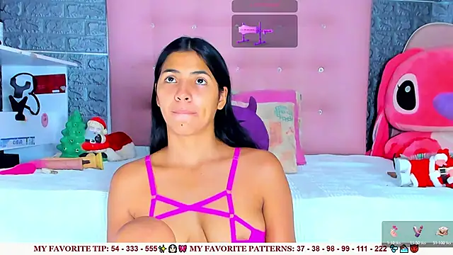 AriannaLewiis online show from January 6, 7:07 pm