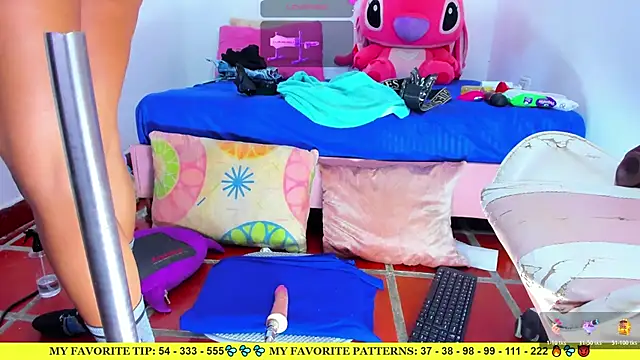AriannaLewiis online show from May 13, 7:43 pm
