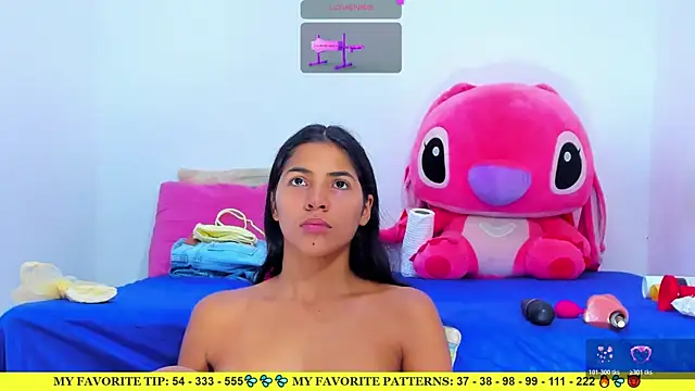 AriannaLewiis online show from May 9, 8:01 pm