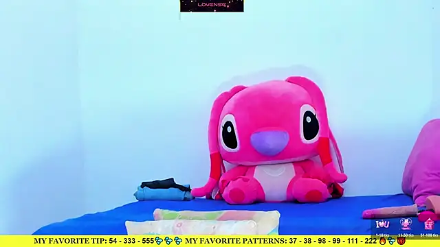 Snapshot of AriannaLewiis chatting on June 12, 7:33 pm AriannaLewiis online show from June 12, 7:33 pm
