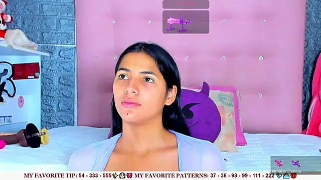 AriannaLewiis online show from January 7, 7:30 pm