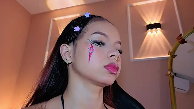 SheilaSmiith online show from October 28, 12:22 am