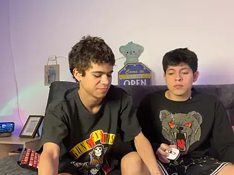 MyLatinHotBoys online show from January 18, 12:35 am