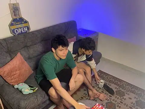 MyLatinHotBoys online show from January 19, 11:53 pm