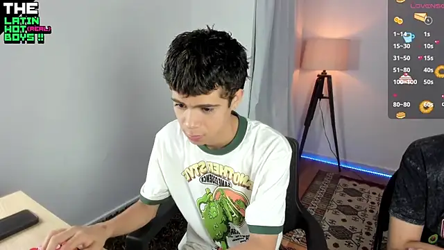 MyLatinHotBoys online show from December 21, 10:40 pm