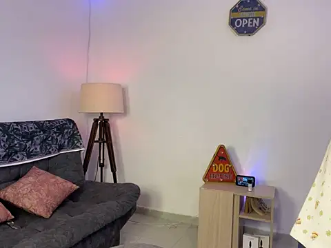 MyLatinHotBoys online show from January 5, 8:31 pm