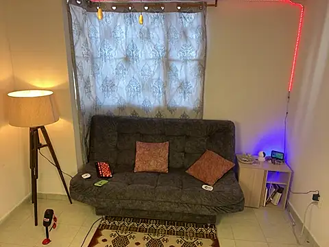 MyLatinHotBoys online show from March 9, 1:37 pm