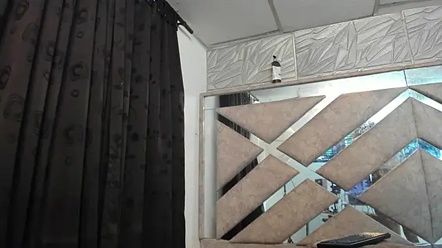 Snapshot of Audaxia666Doll chatting on February 28, 5:48 am Audaxia666Doll online show from February 28, 5:48 am