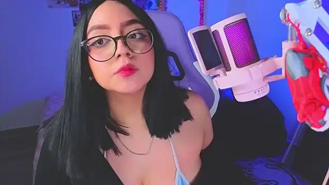 AnngelaSkye online show from March 28, 10:49 am