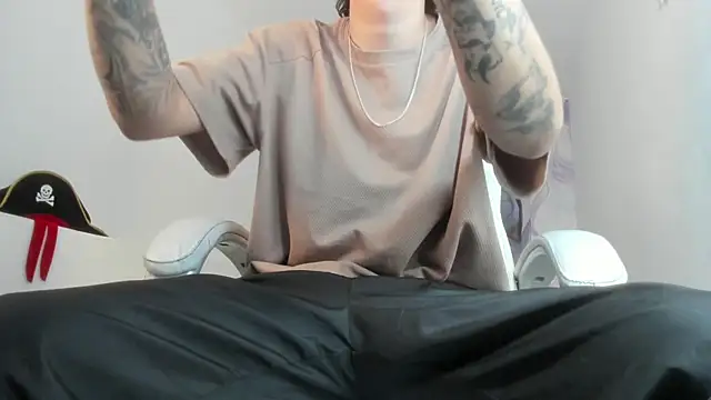 FrannBoy online show from March 7, 4:08 am