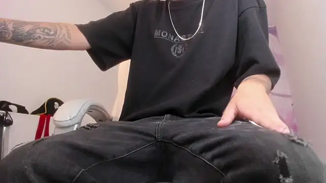 FrannBoy online show from February 19, 9:23 pm