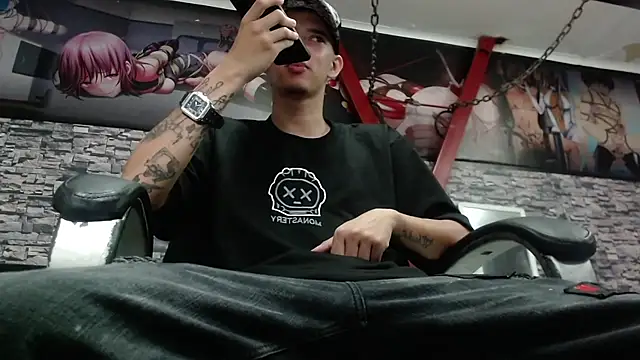 FrannBoy online show from February 8, 8:10 pm