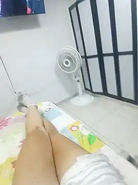 Snapshot of Matureyulyet chatting on February 1, 11:47 pm Matureyulyet online show from February 1, 11:47 pm