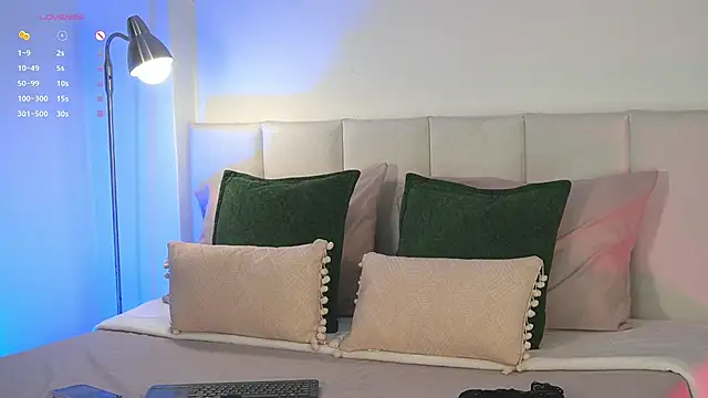 Snapshot of Carol_Ferrer chatting on June 10, 11:17 pm Carol Ferrer online show from June 10, 11:17 pm